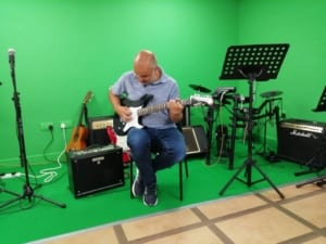 Willy Fluss on new Yamaha Guitar